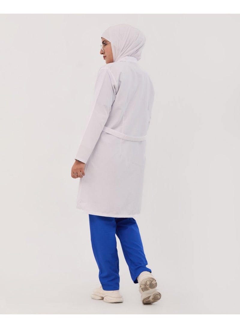 سيزر بالطو طبي جبردين أنيق ومتين، يوفر راحة طوال اليوم للكوادر الطبية في المستشفيات والعيادات. - Image 5